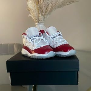 Jordan Retro 11 Toddlers size 6c